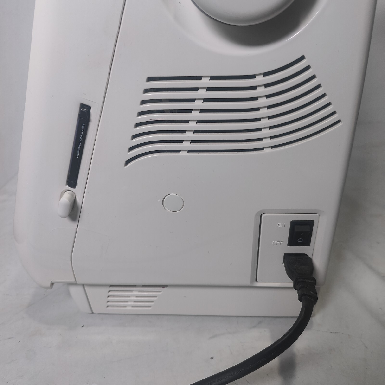 Elna 8200 Xperience Embroidery Only Machine Computer Controlled UnTested