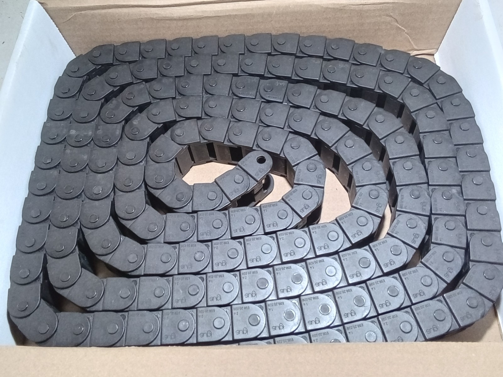 igus E08-20-028-0 Easy Chain 10 FT (L6A)
