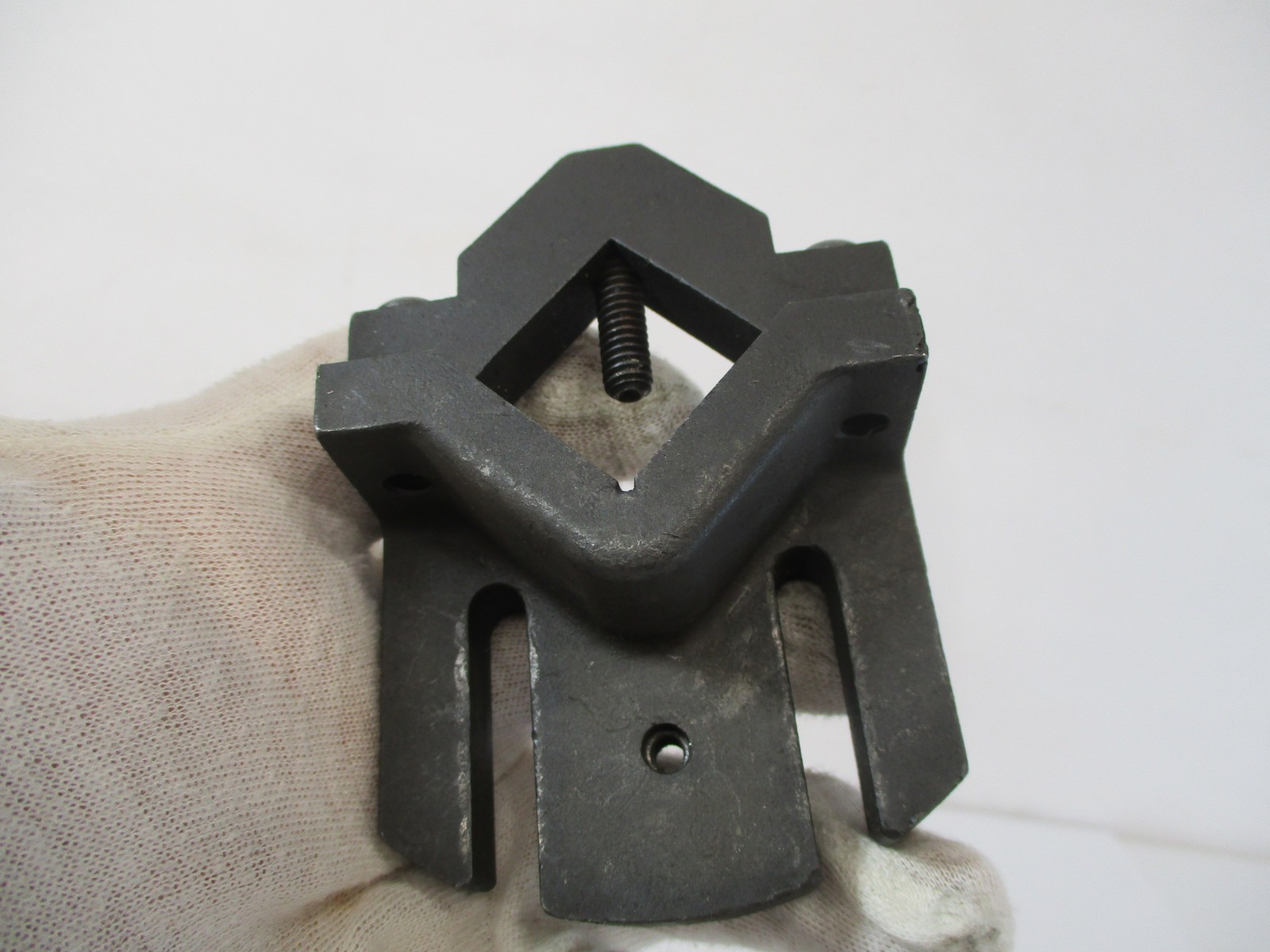 SIMCO Micro Grind Face Plate Assembly & Vee Block Mounted w/ 5C Mount in VGC