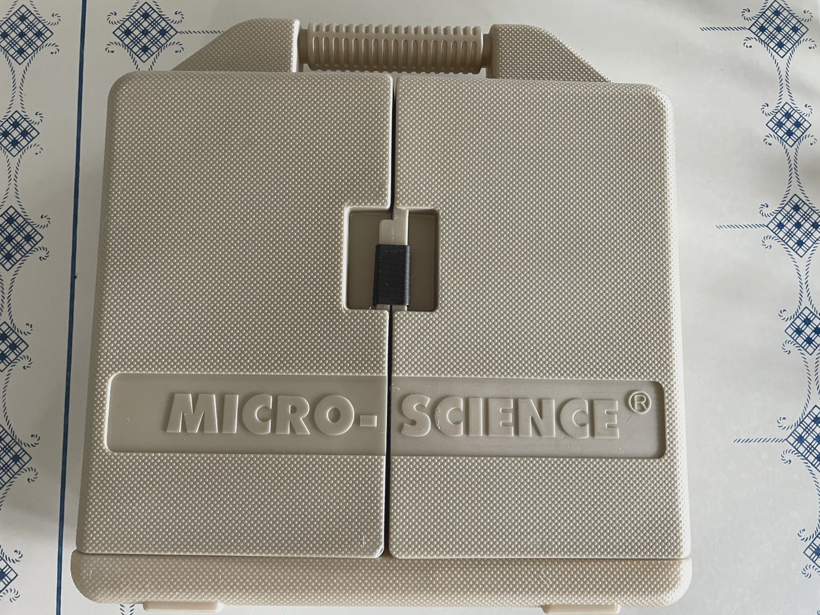 Micro-Science Complete Microscope Set Kids Science Kit Fibers Tools Handled Case