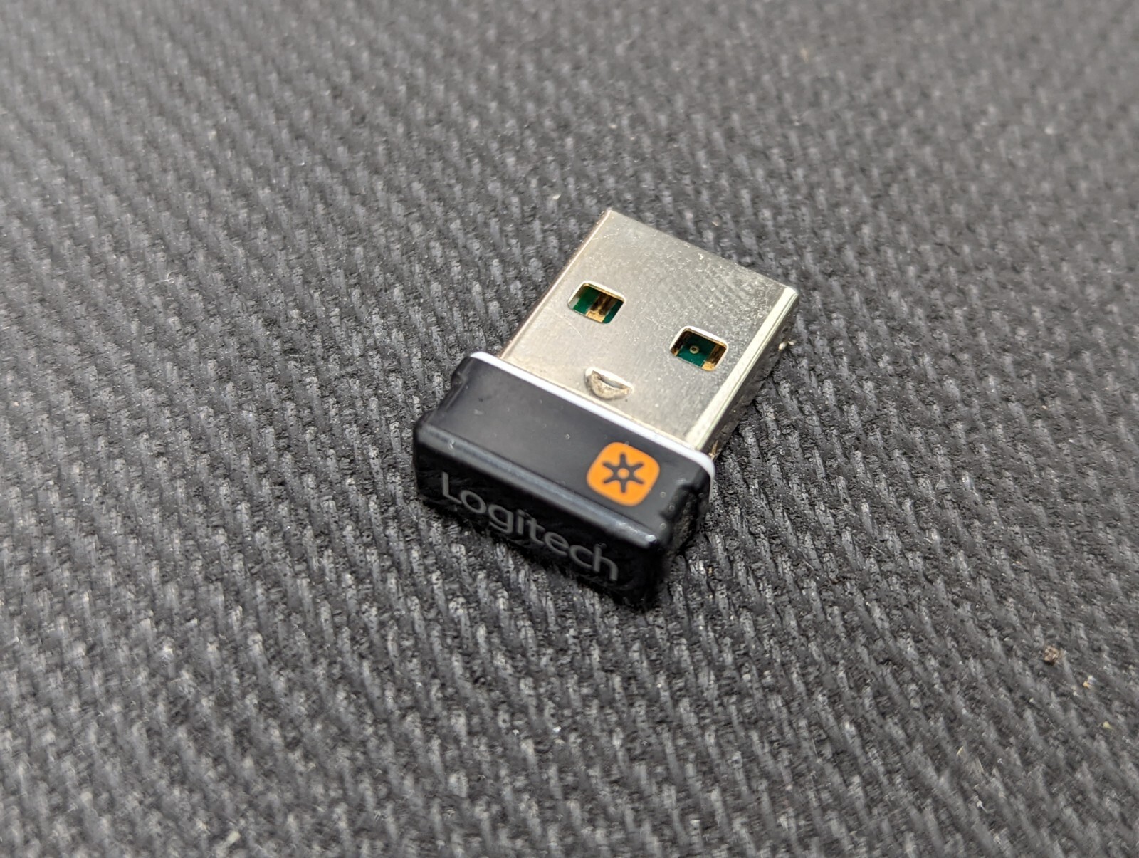 Logitech LZ115BD-DJ M/N:C-U0007 Receiver Chip