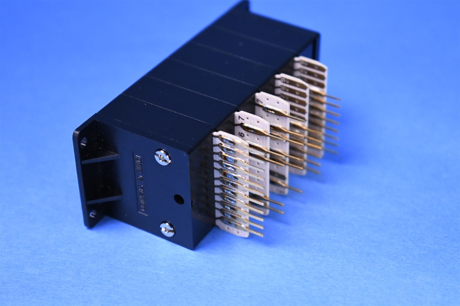 CXR Larus Thumbwheel Switch Part Purdy Electronics Interswitch IS-01269