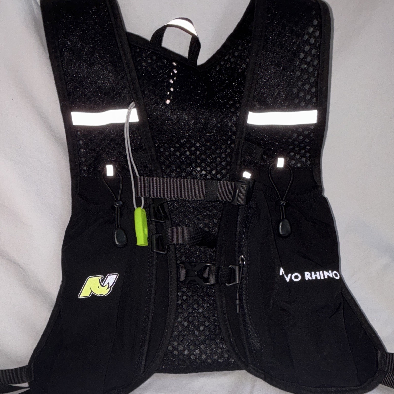 Nevo Rhino Black Hydration Pack 1500ml Reservoir Adjustable Reflective 3 Pockets