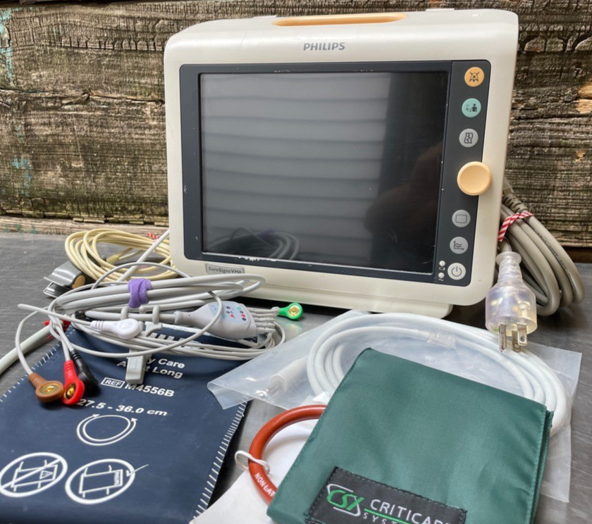 Philips SureSigns VM8 Bedside Monitor w NIBP, ECG Cable, SpO2 Sensor & More