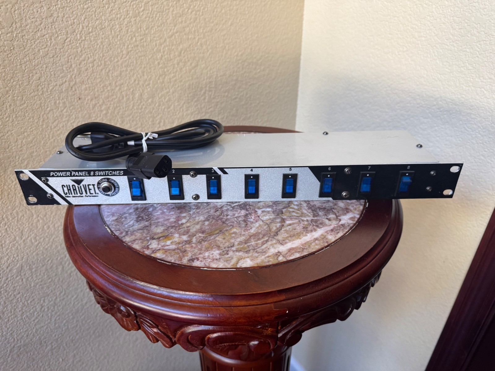 CHAUVET PC-09 POWER PANEL 8 SWITCHES