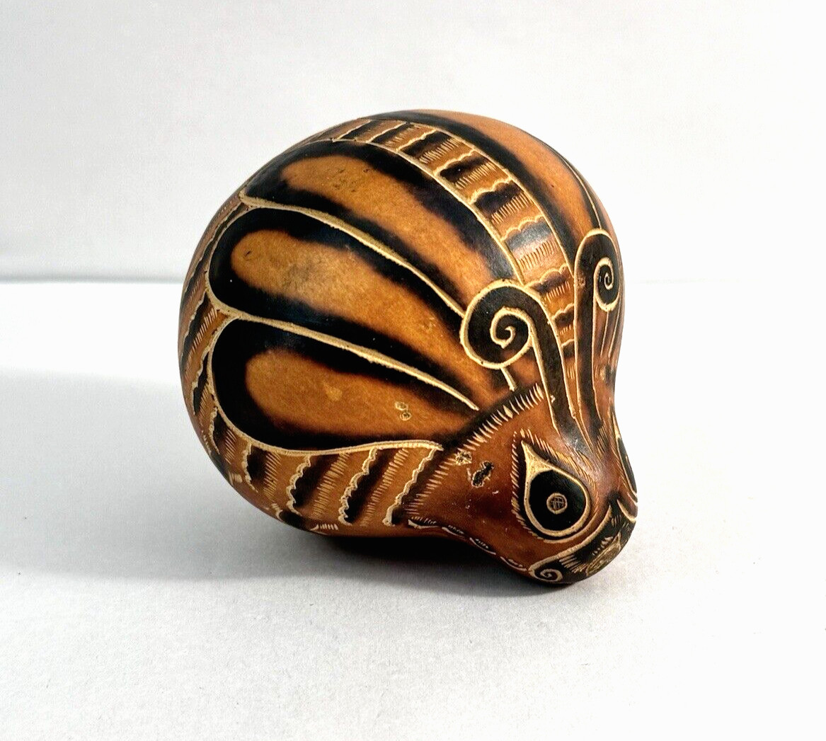 Hand Painted Peruvian Gourd Bee/Bug/insect