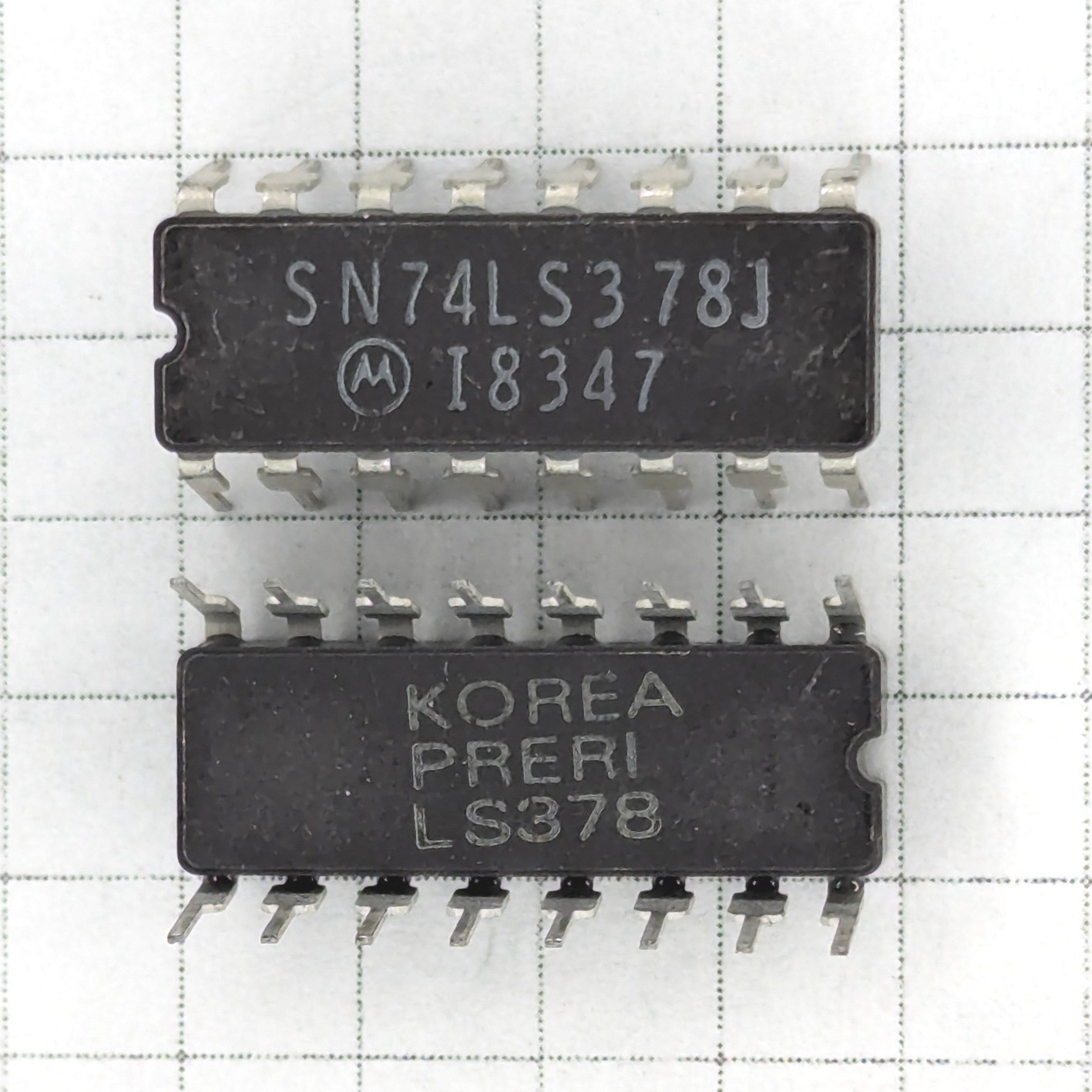 2 PCS Motorola SN74LS378J Hex D-Type Flip-Flop with Enable 16-Pin DIP IC -e25