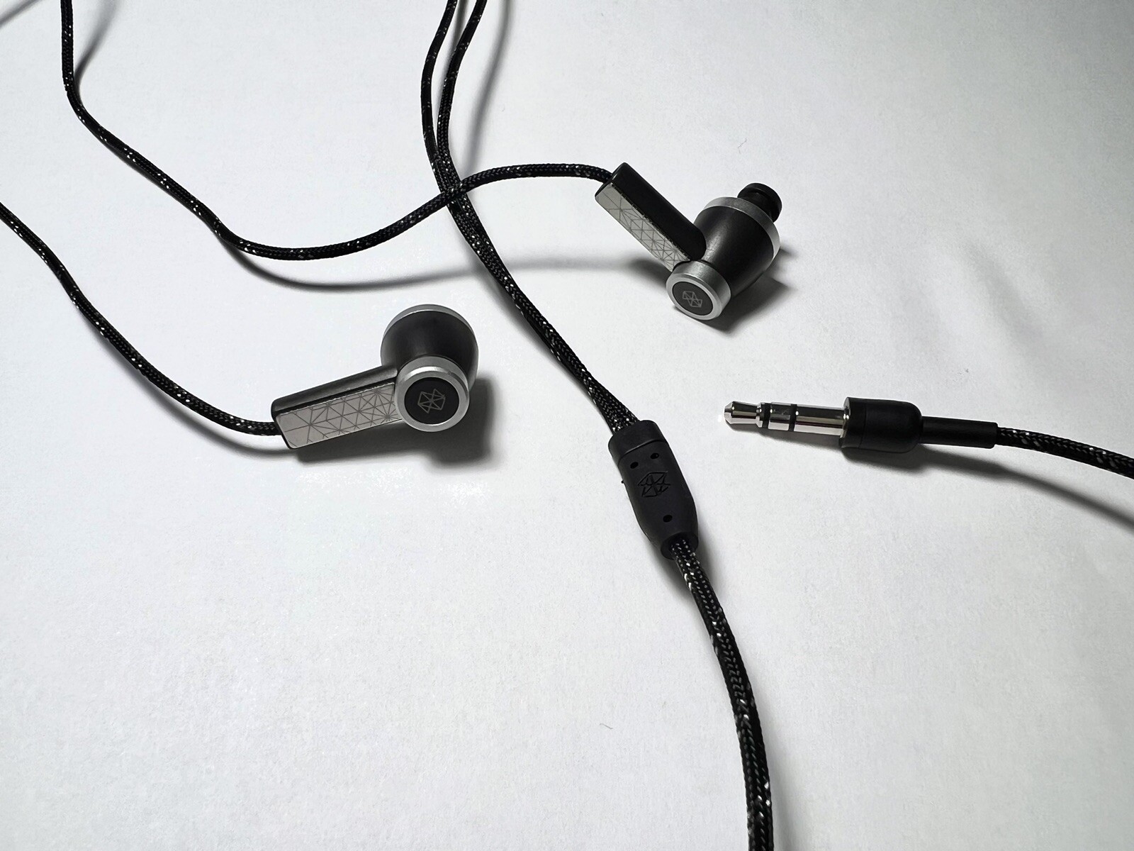 MICROSOFT ZUNE PREMIUM HEADPHONE V-2 JDA-00001 (LARGE EARTIPS )