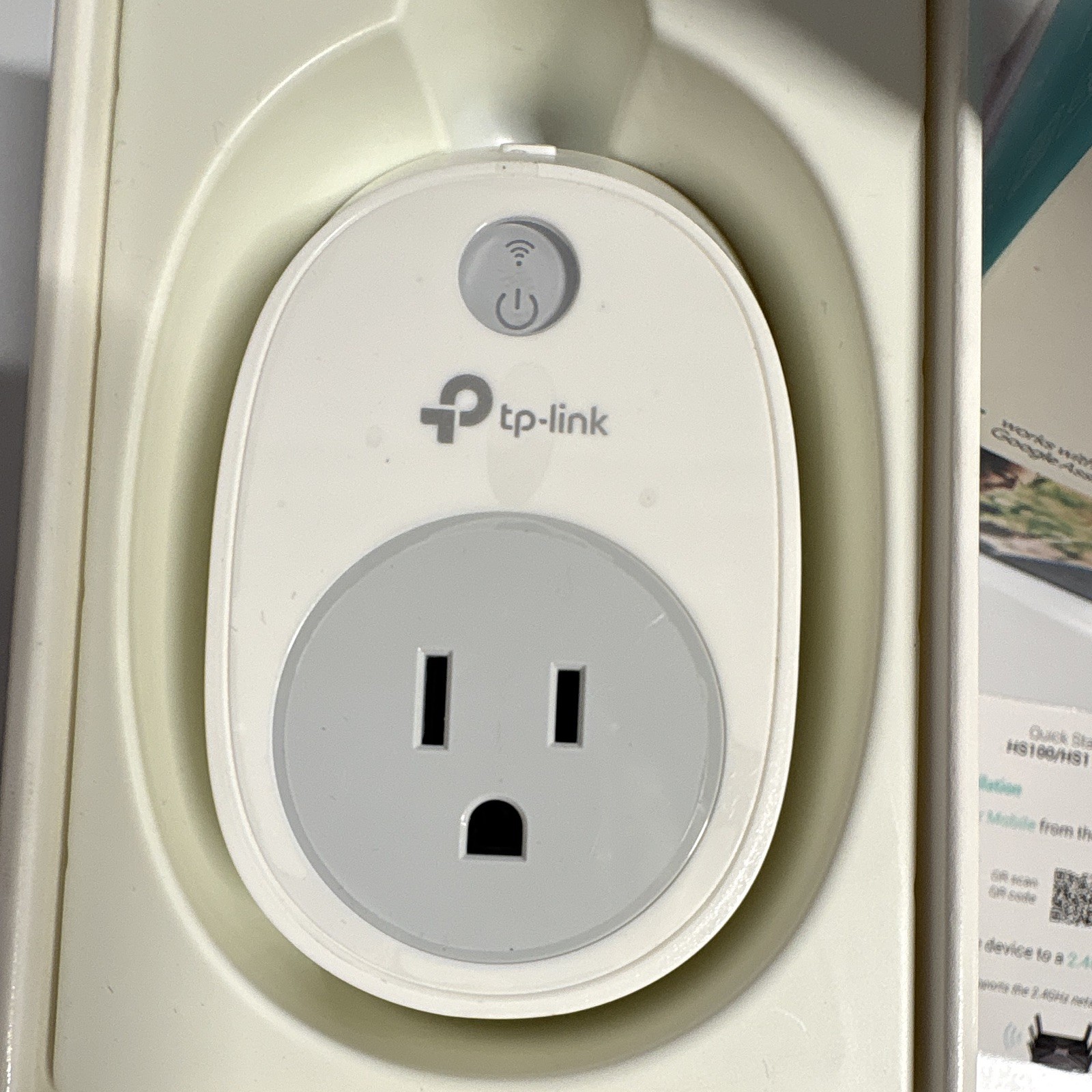 TP-LINK HS100 Smart Wi-Fi Plug White, Alexa/Google, App Remote Scheduling