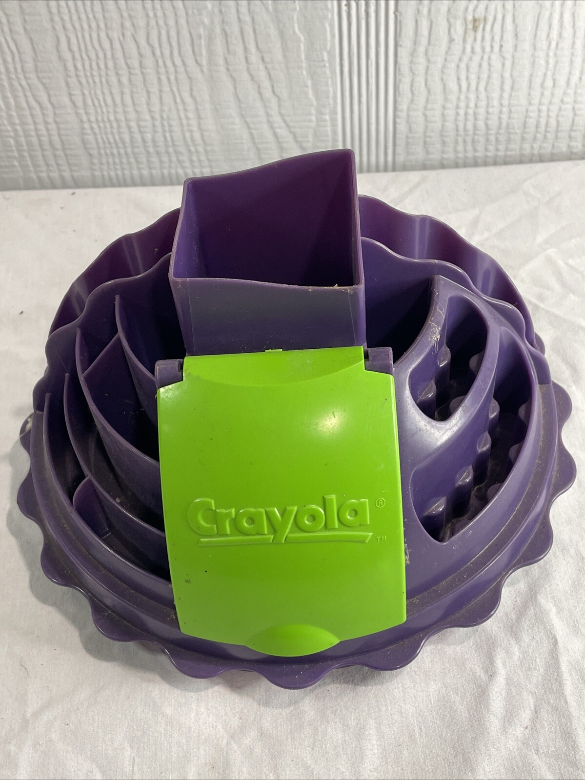 Crayola Spinning tiered organizer , rotating crayons and markers storage