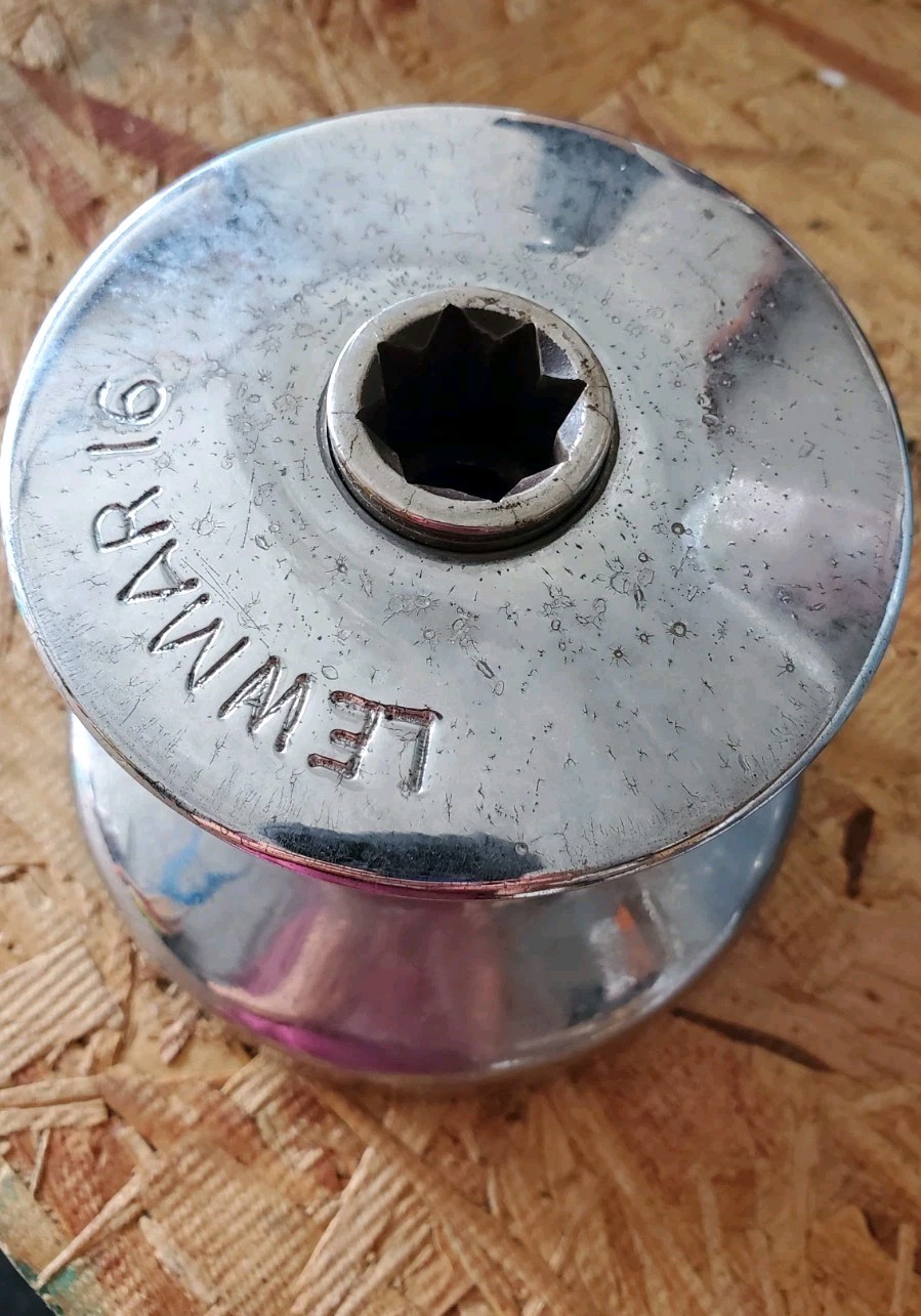 Lewmar 16 2 Speed Winch Only Missing Snap Ring