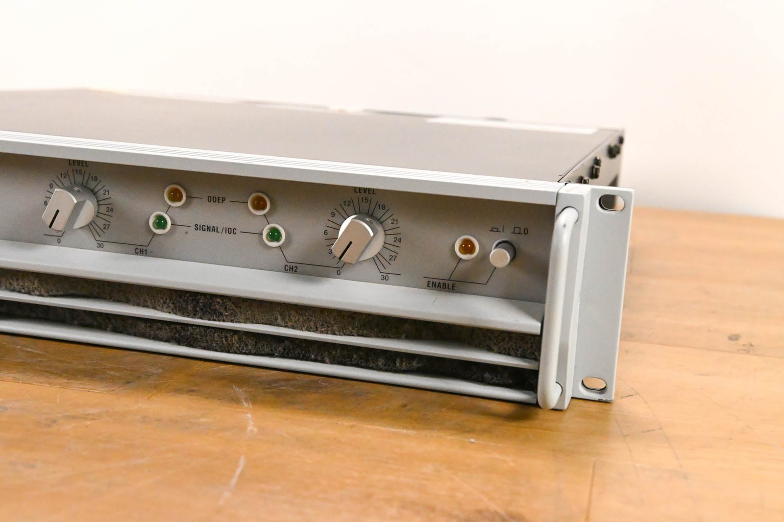 Crown Macro-Tech 3600VZ 2-Channel Power Amplifier CG01ZTH