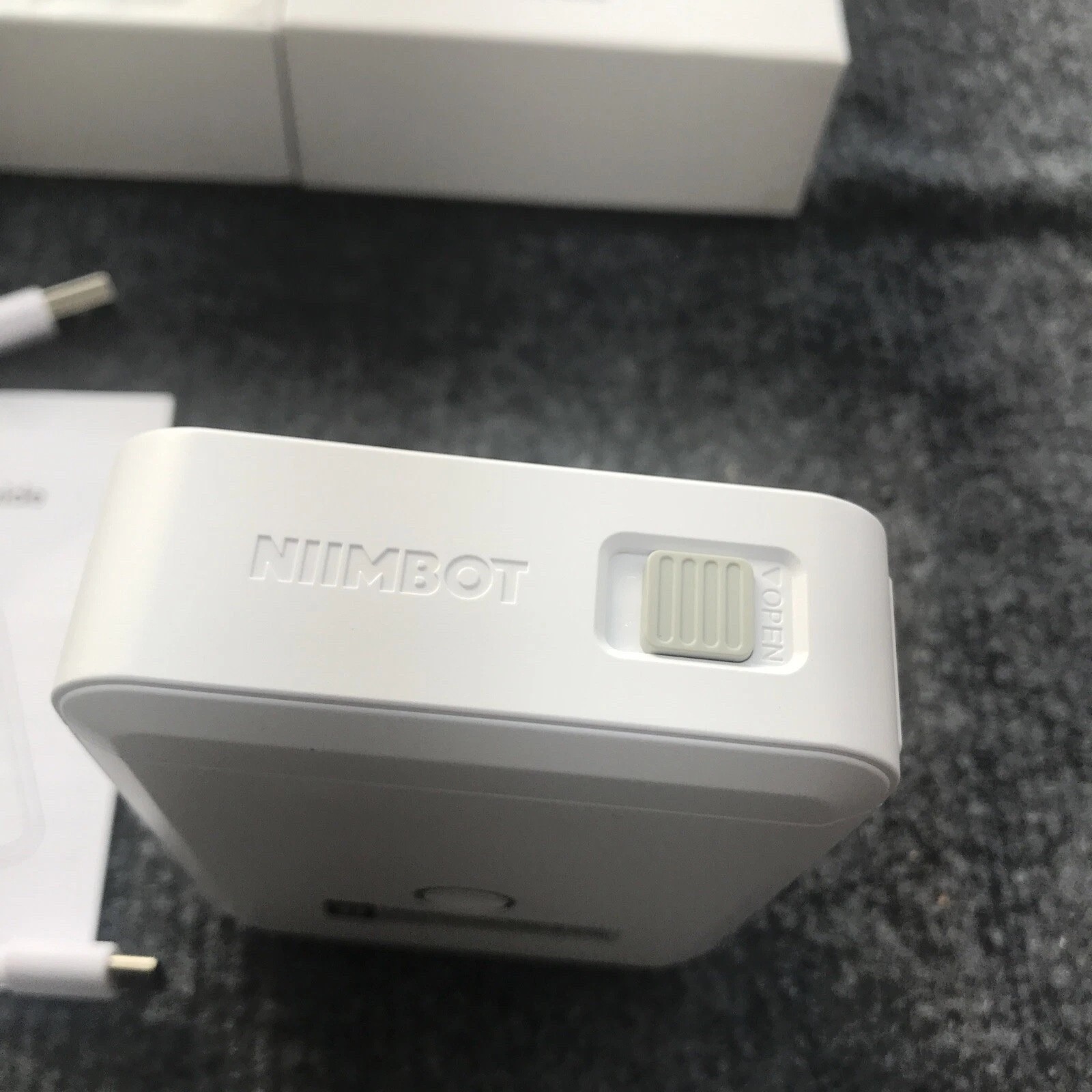 NIIMBOT D110 Label Maker Machine with Tape Small Printer Bluetooth Connection