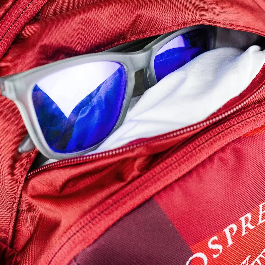 Osprey Siskin 12 Hydration Backpack with Reservoir Bladder