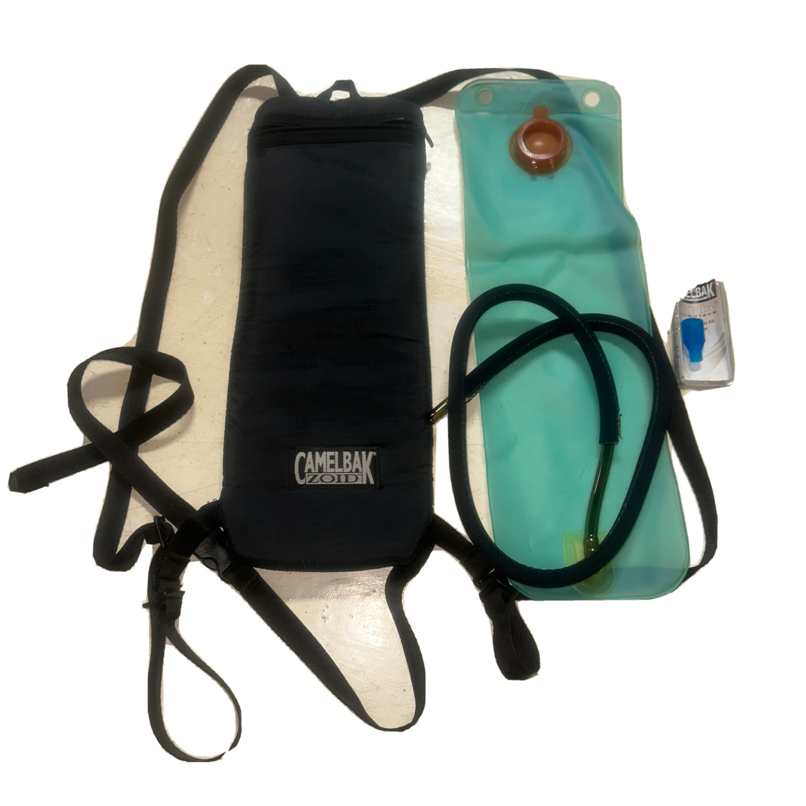 CAMELBAK Zoid Insulated Hydration Pack Black hip belt Zip With Bladder New