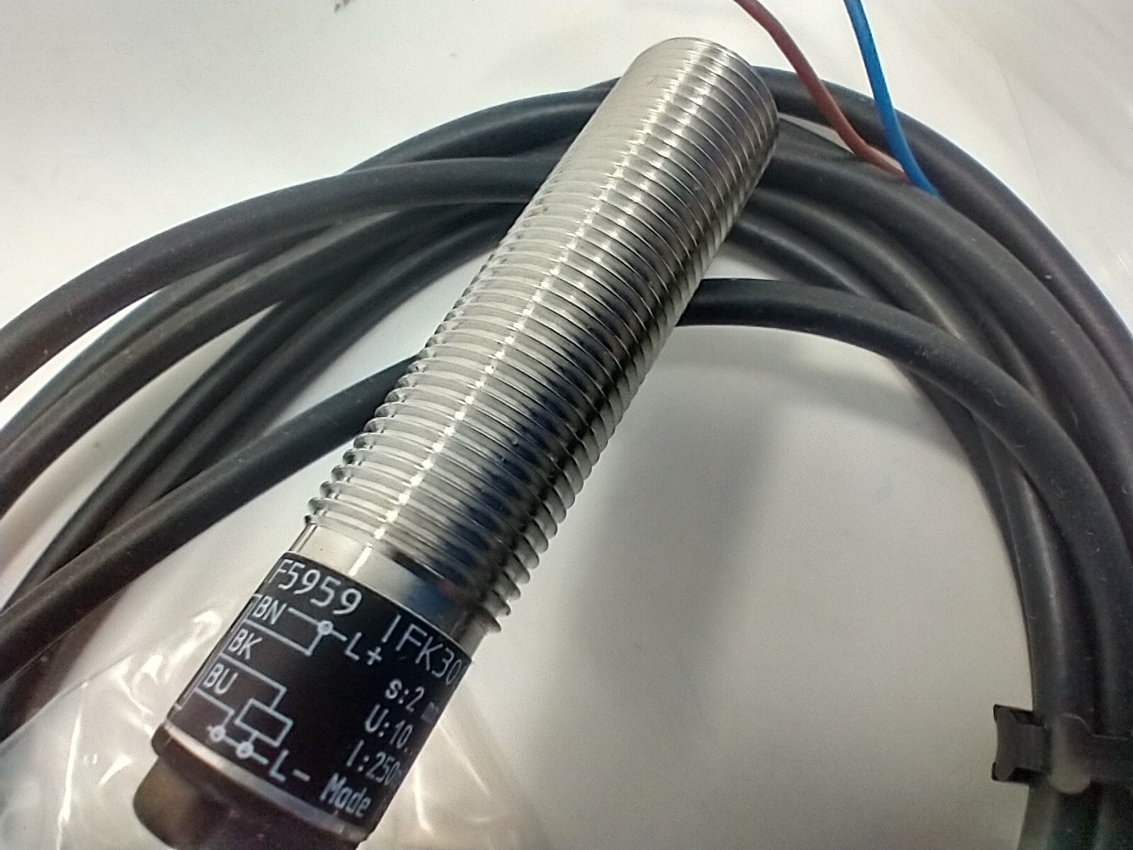 IFM EFECTOR IFK3002-BPKG PROXIMITY SWITCH IFK3002BPKG. IF5959. NEW