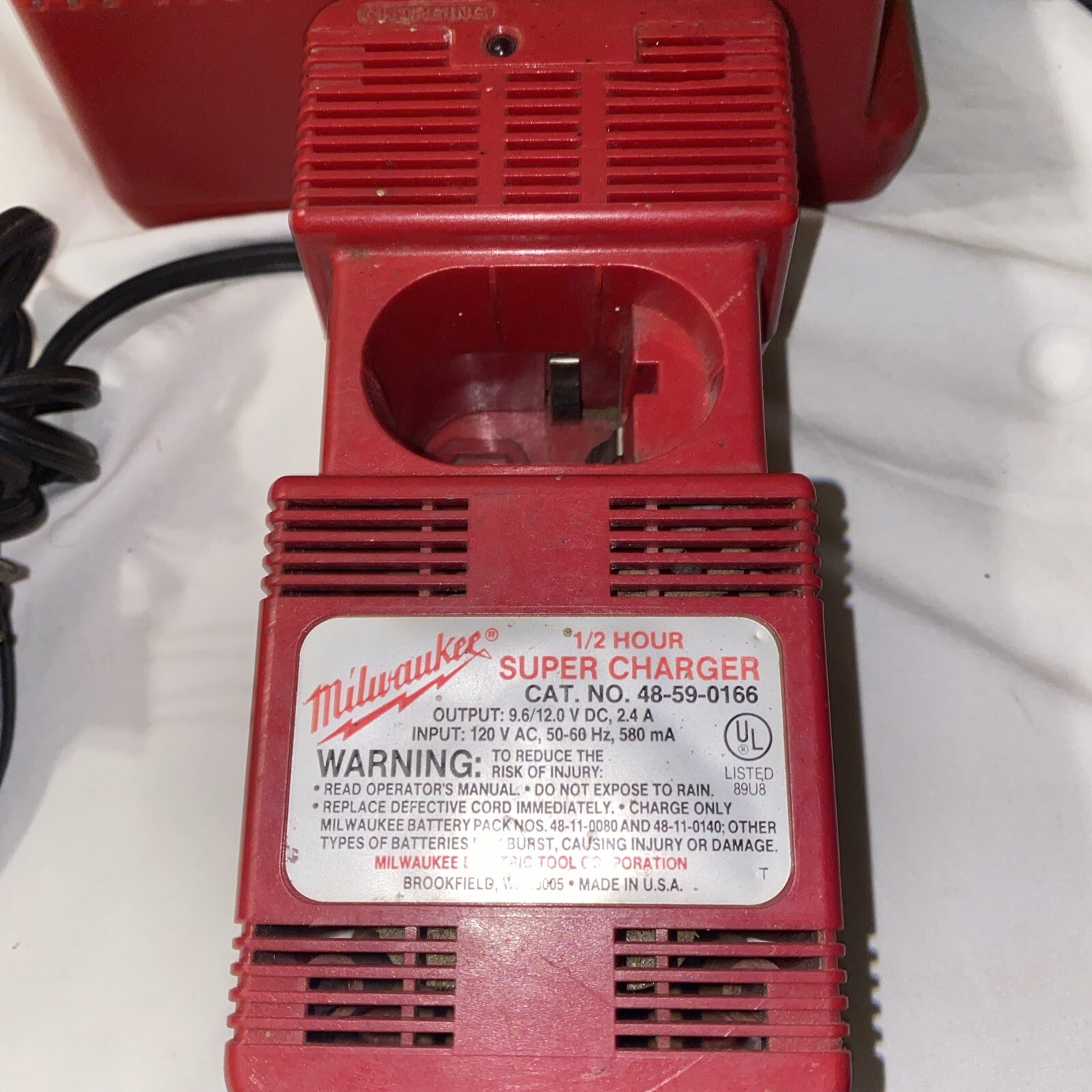 Milwaukee Battery Smart Start & 1/2Hr Super Chargers 9.6 V 12V 48-59-0166 & 0170