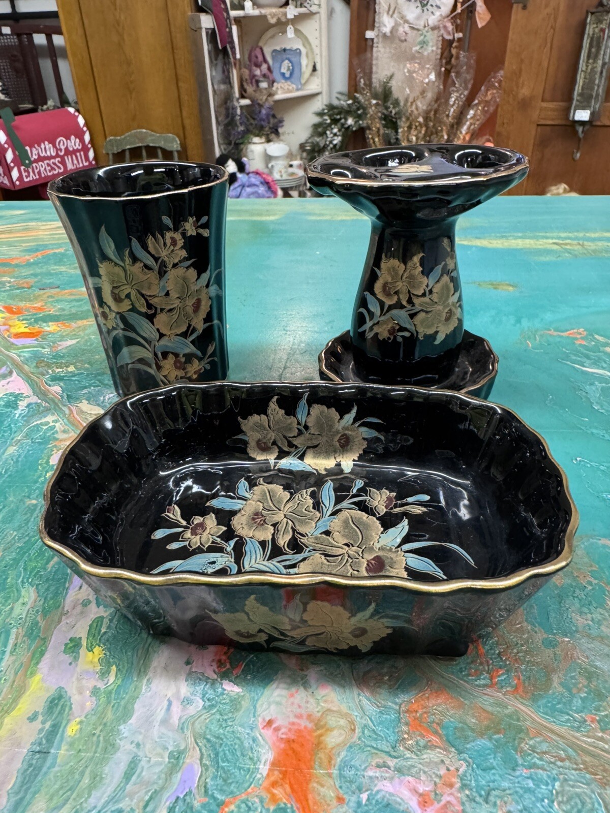 Vintage 3 Piece Matching Ceramic Set Gold Tone Leaf Outlined Flowers