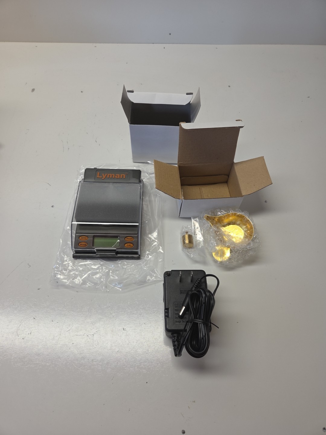 Lyman 1000XP Compact Electronic Reloading Scale In Box