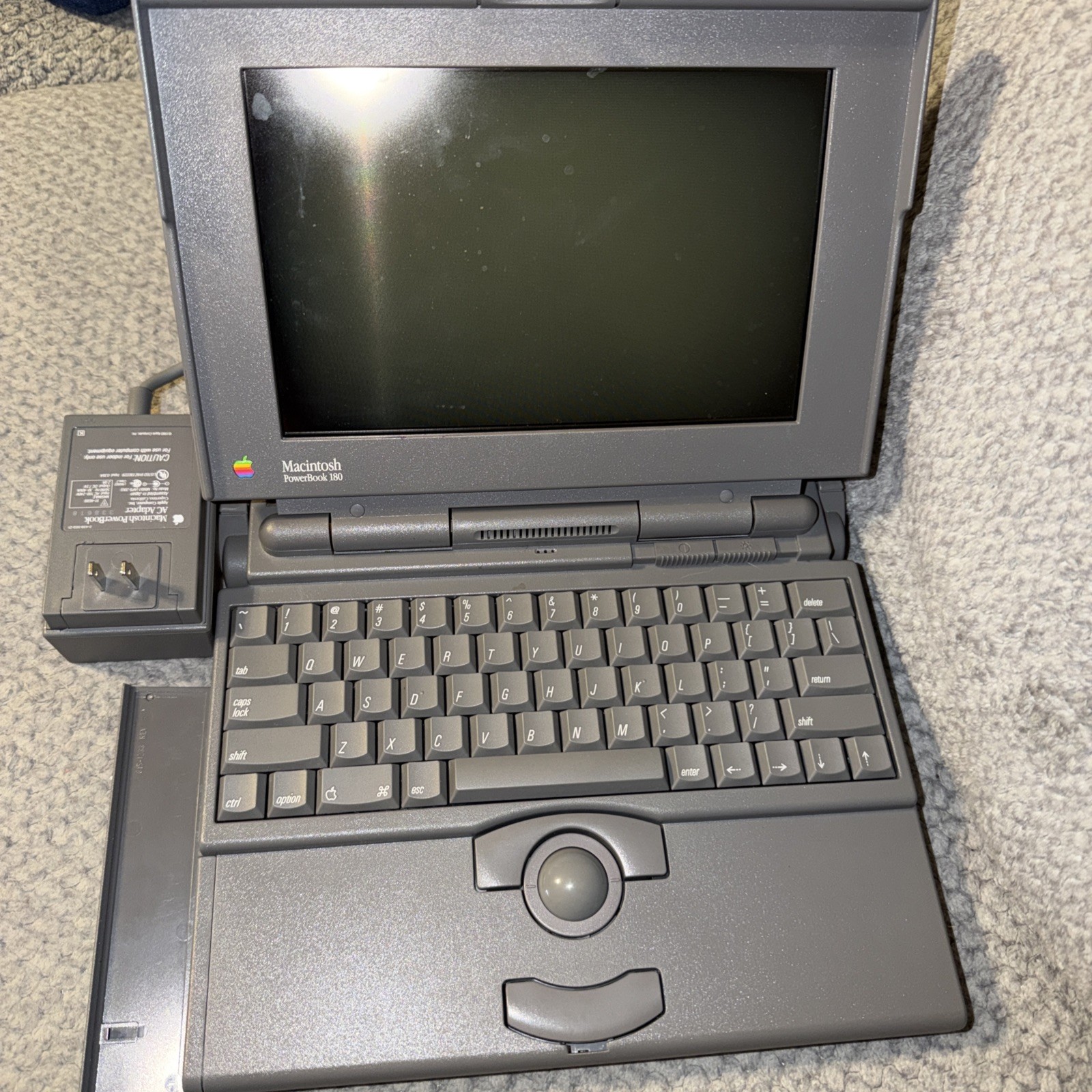 Apple Macintosh PowerBook 180 Vintage Laptop. (Nonworking)