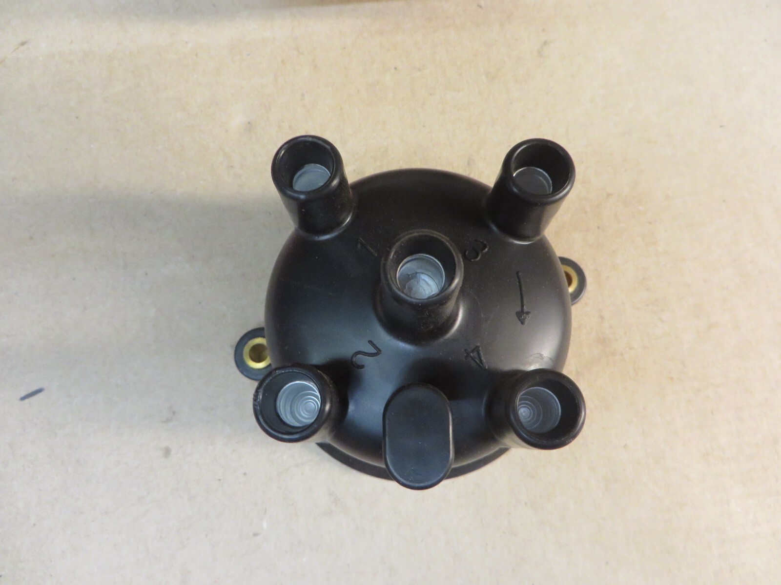 DISTRIBUTOR CAP MIGHTY # 6-386 new Replaces TOYOTA OEM # 1910135020 1910138210