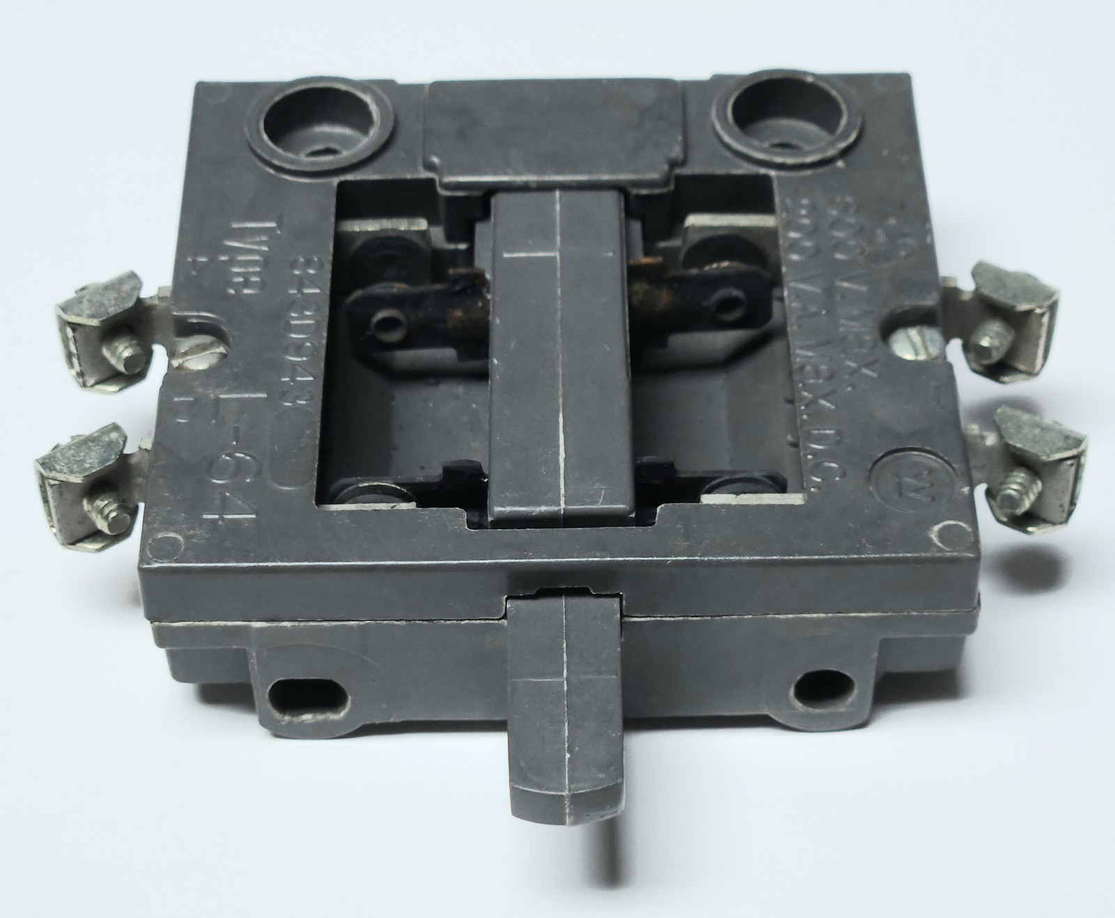 WESTINGHOUSE CUTLER HAMMER L-64 Electrical Interlock Auxiliary 843D943G21
