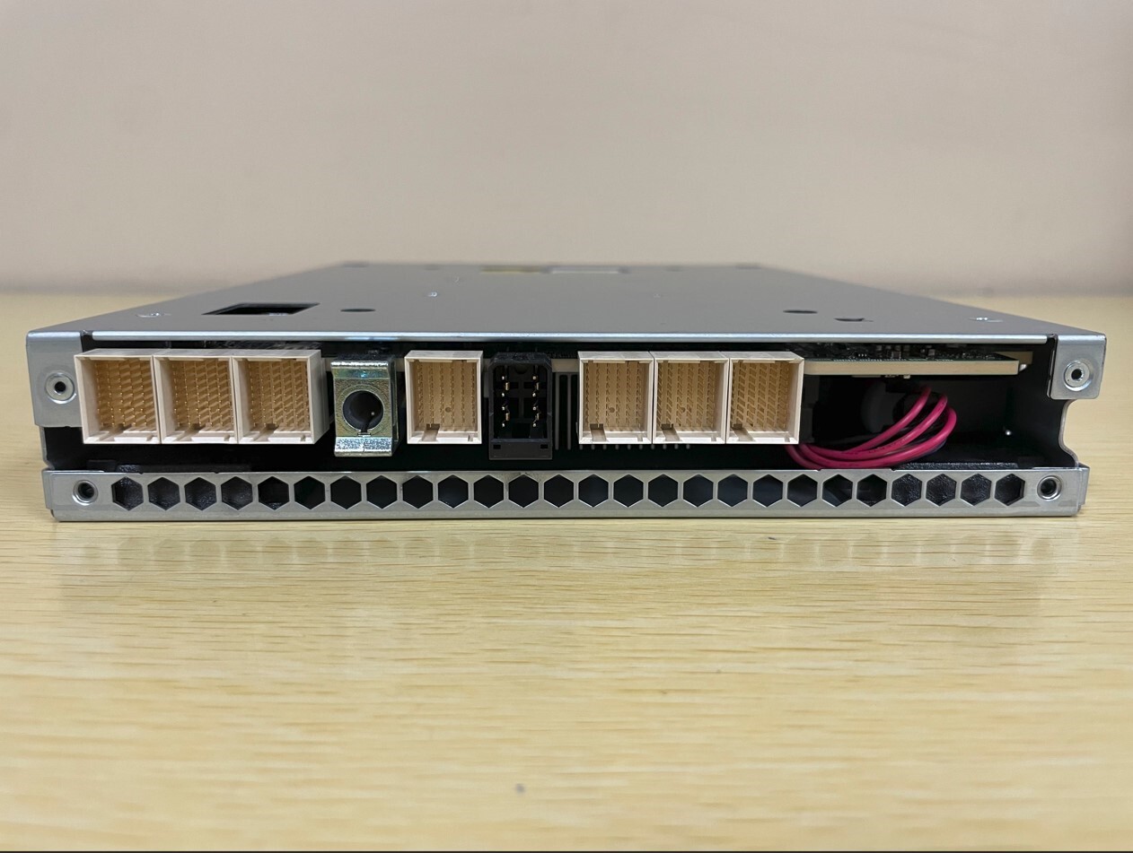 NetApp SAS Disk Array Controller Module 111-04333+D0 111-04373+C4