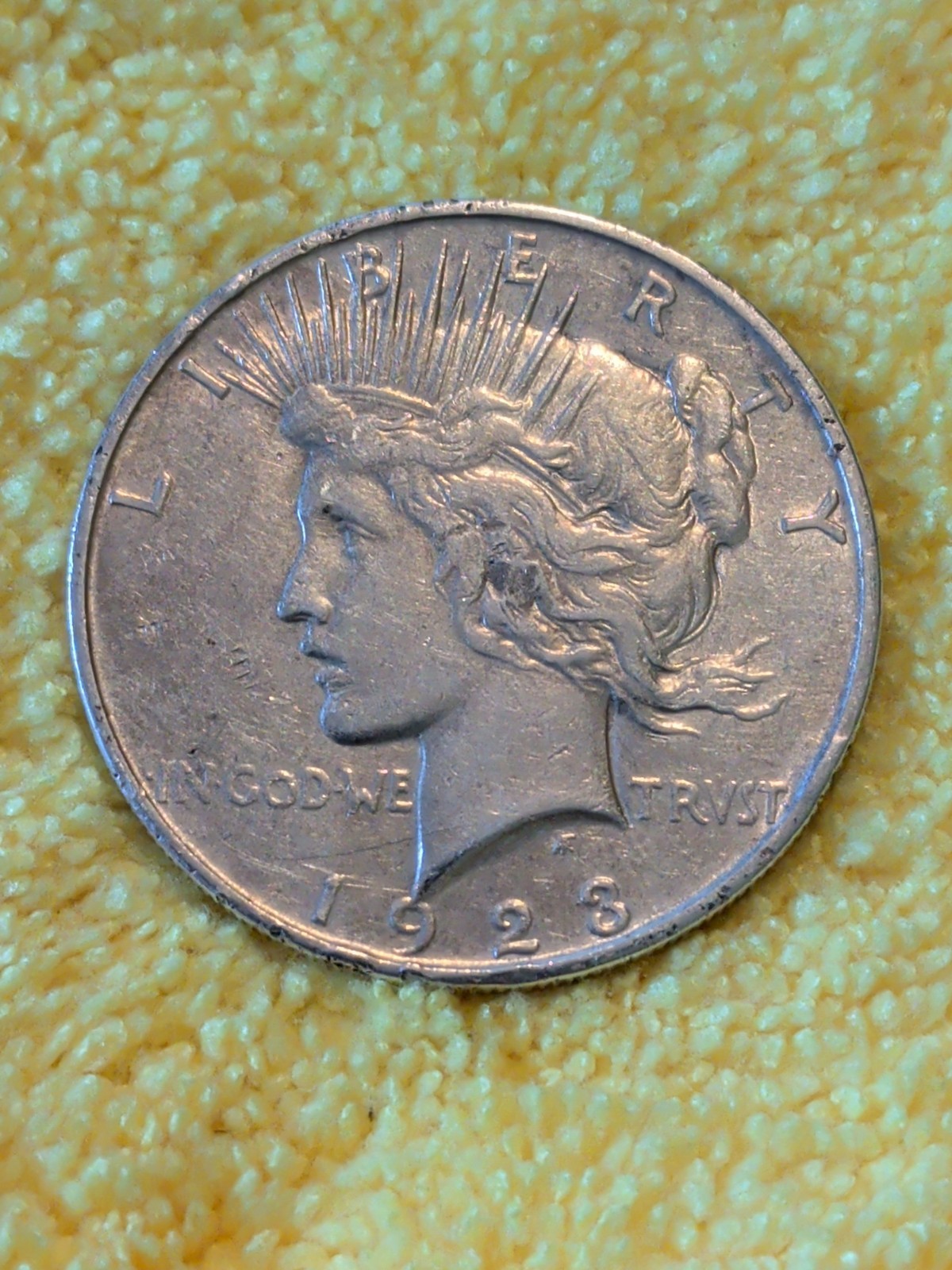 1923-D Peace Silver Dollar $1 Denver Mint 90% Silver Circulated