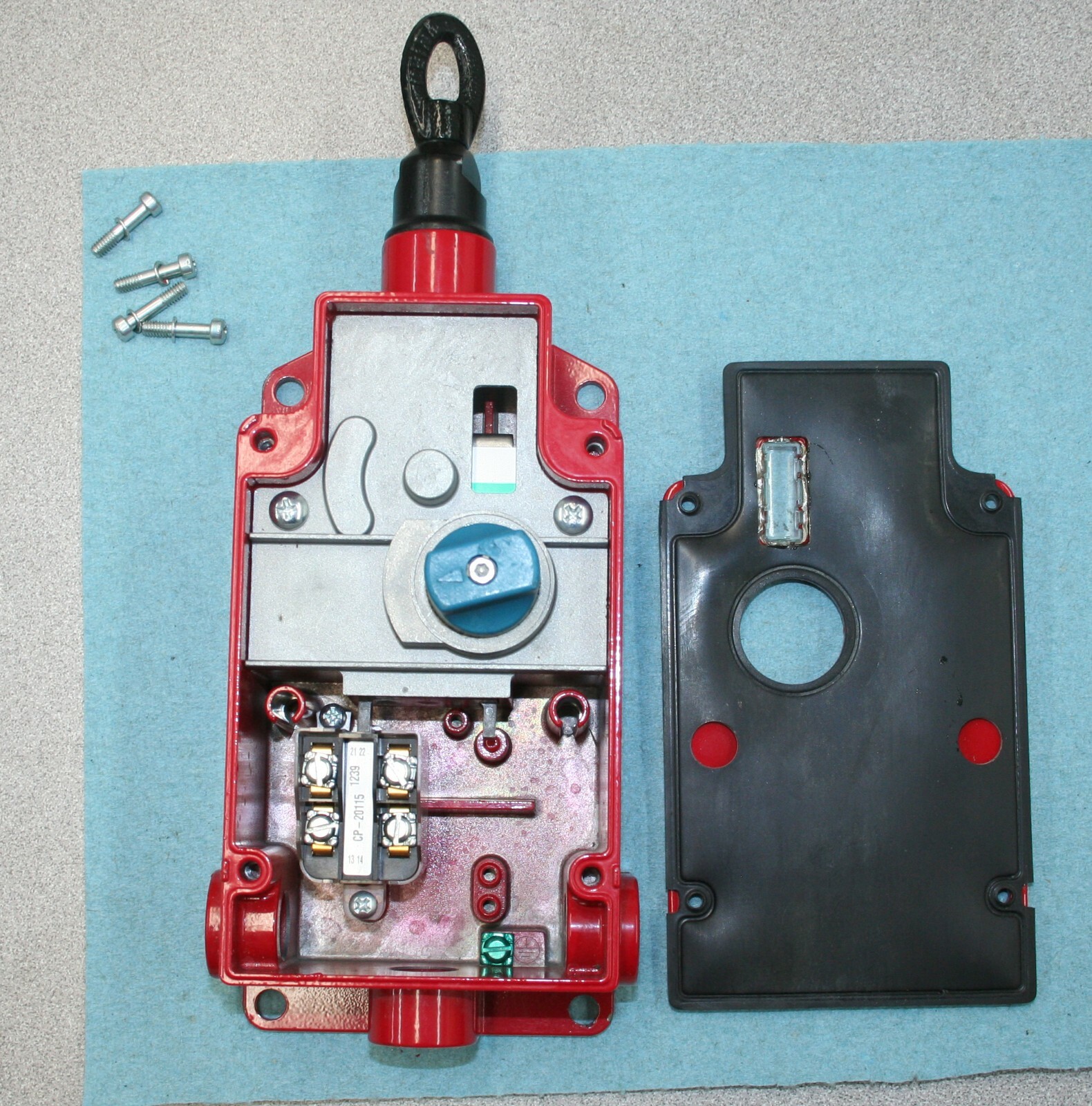 HONEYWELL CABLE PULL MICRO SWITCH 1CPSA5 1CPS
