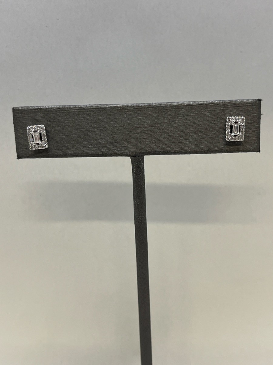 Gold-Diamond Earrings (G69006843)