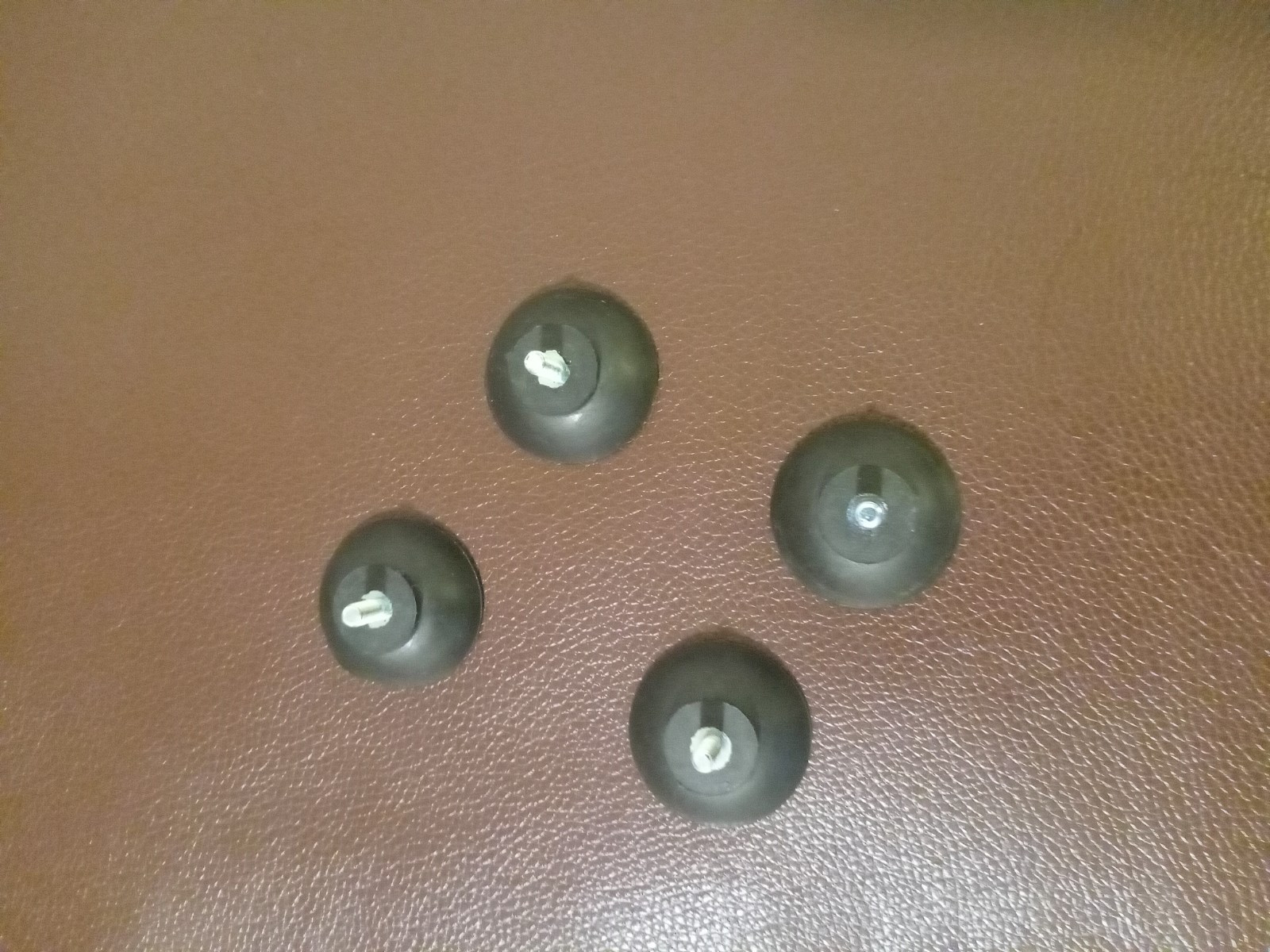 SET OF 4  Drucker 642E Centrifuge Suction Cup Feet