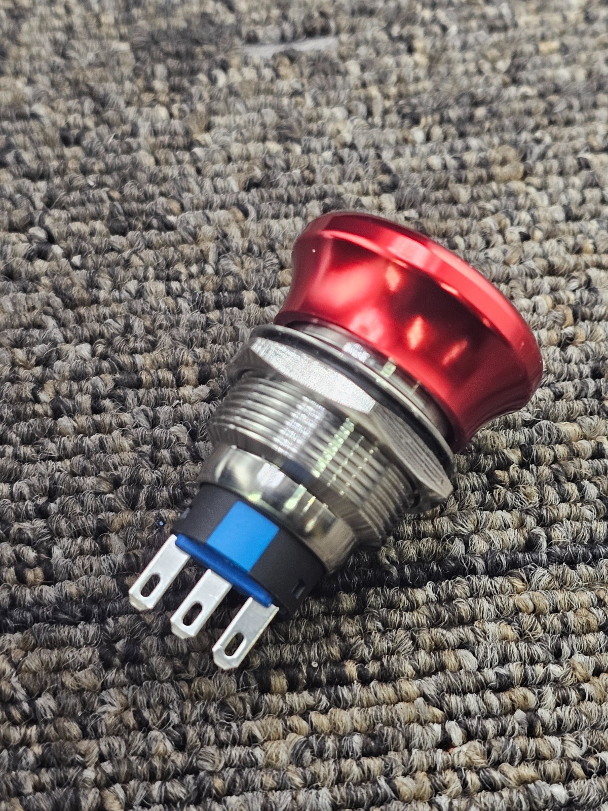 APIELE: 7/8 inch Emergency Stop Push Button Switch Push-to-Lock, Turn-to-Release