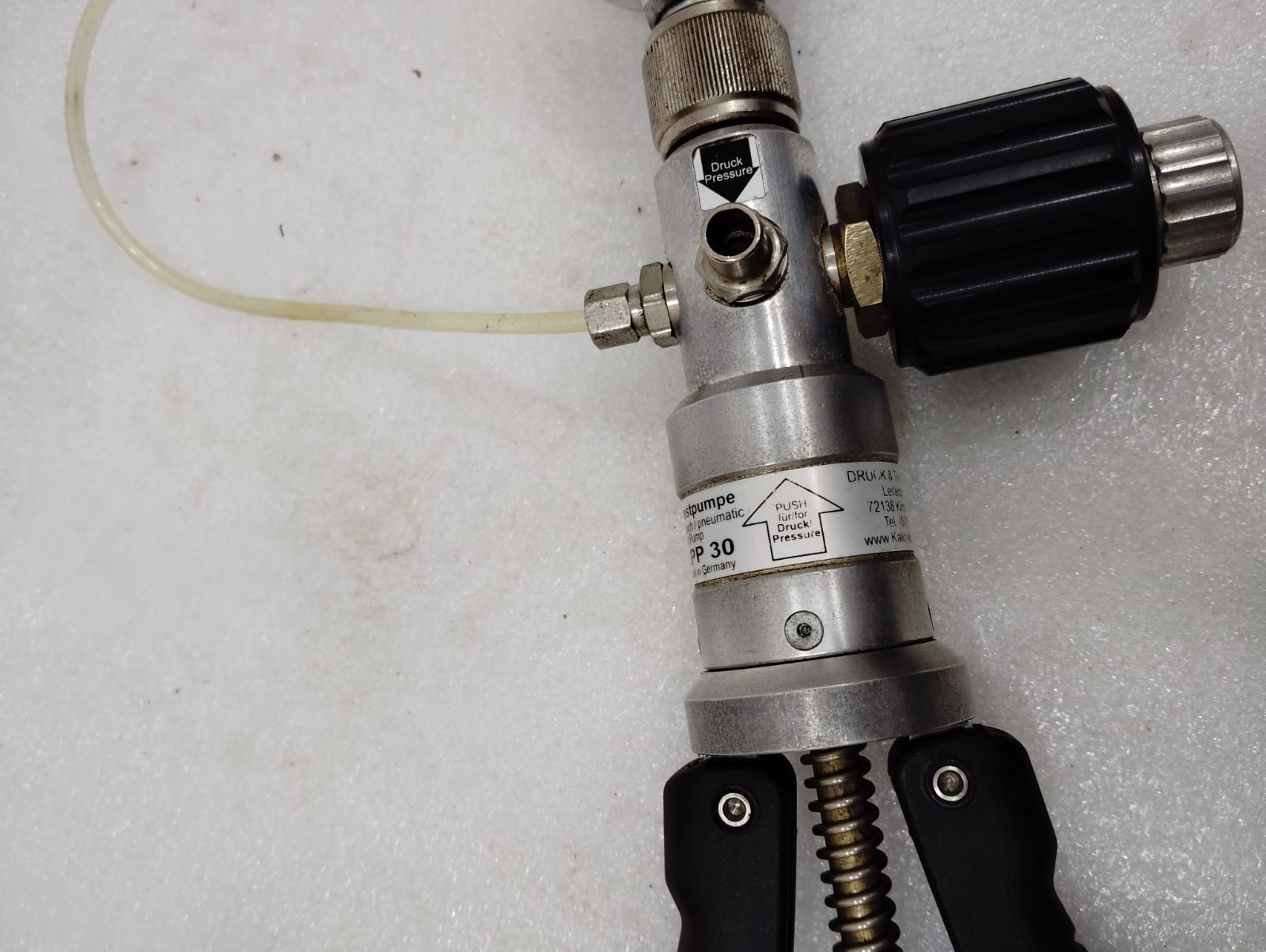LR-CAL LPP-30 Pressure Calibrator Hand Held Test Pump LPP30