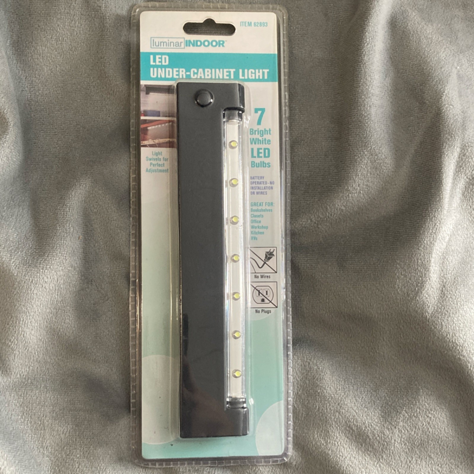 Luminar Indoor LED Under-Cabinet Light Battery Operated Adjustable Black 62983