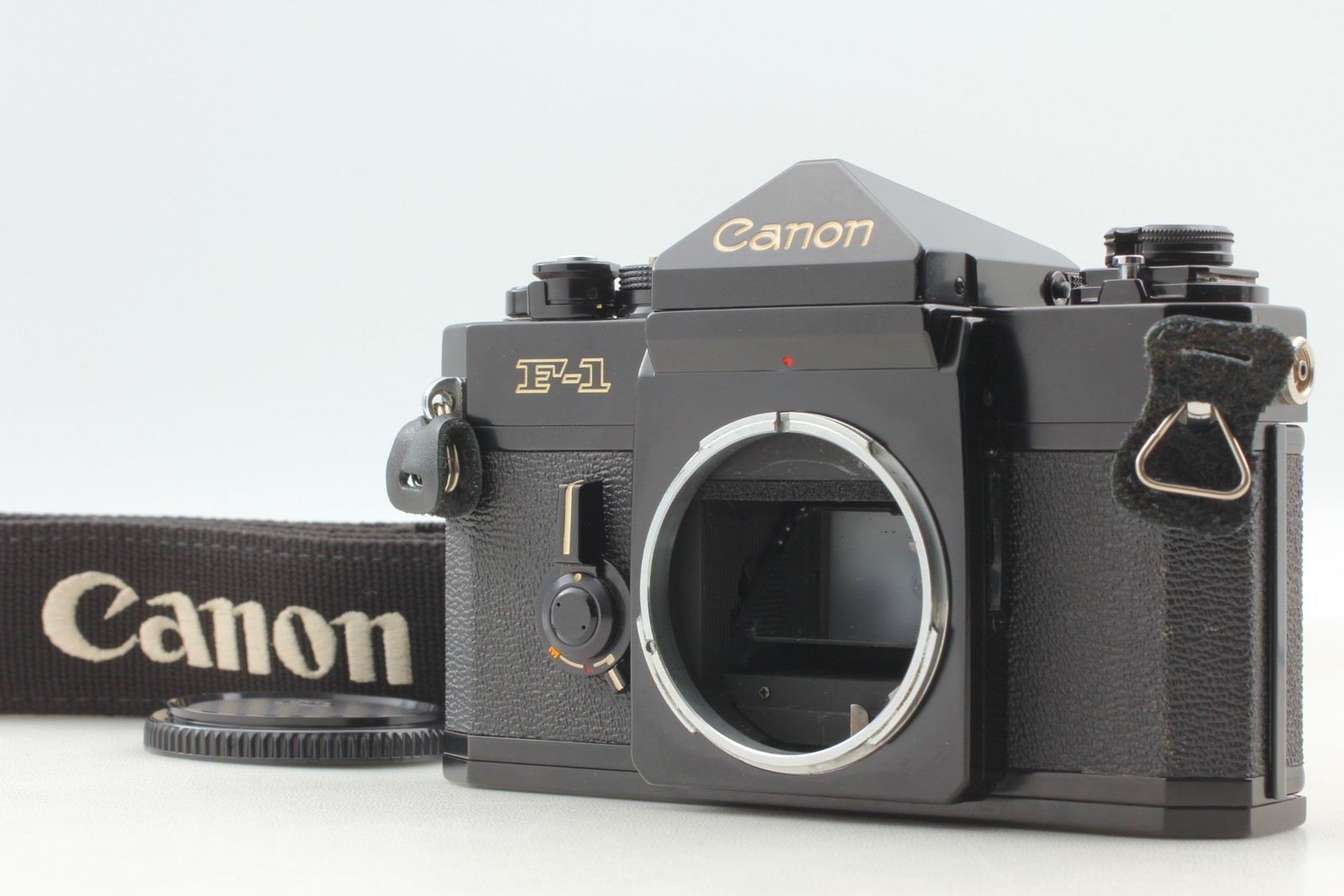 Late Model S/N625xxxx [Almost Unused] Canon F-1 F1 35mm Film Camera Body JAPAN