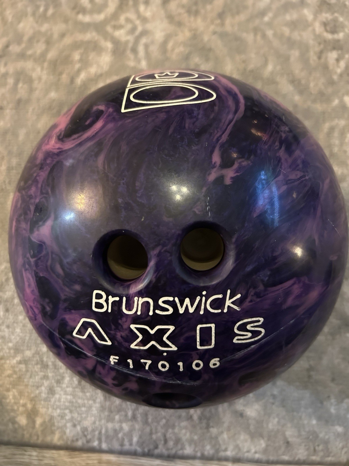 Brunswick Axis Bowling Ball 11.155 Pounds Drilled In Purple And Pink