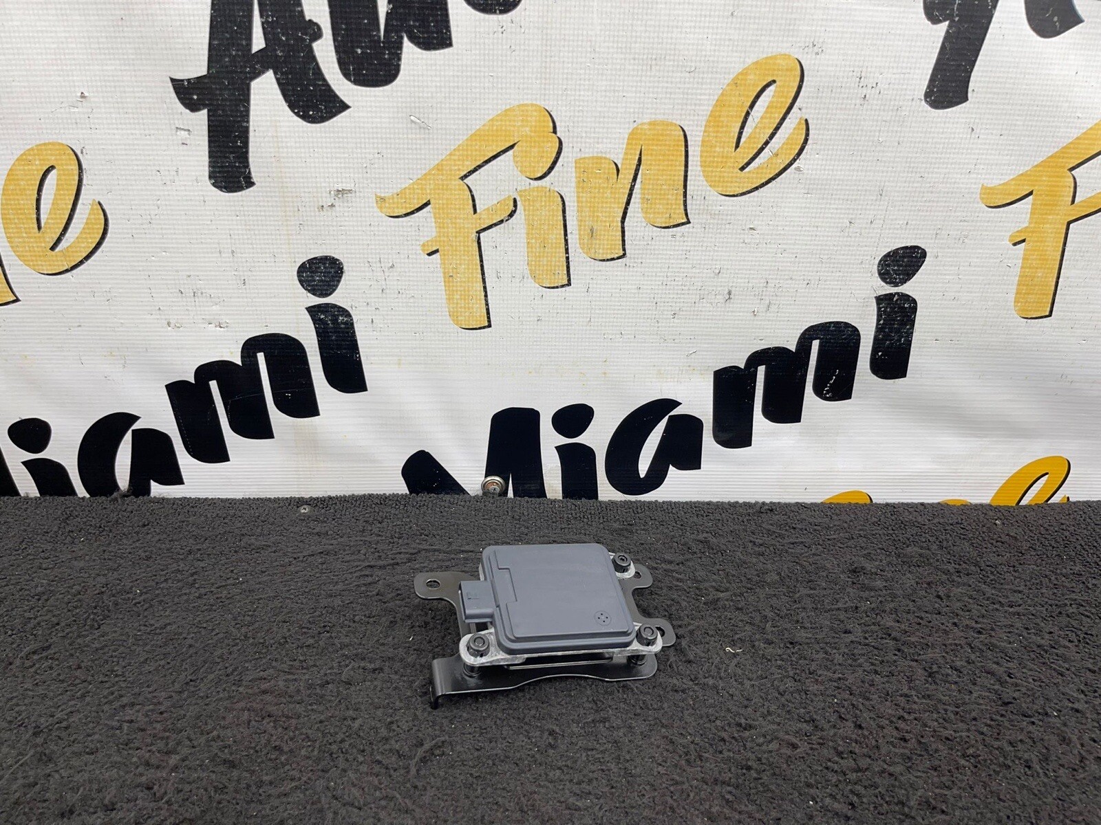 2021 KIA TELLURIDE FRONT DISTANCE RADAR SENSOR OEM