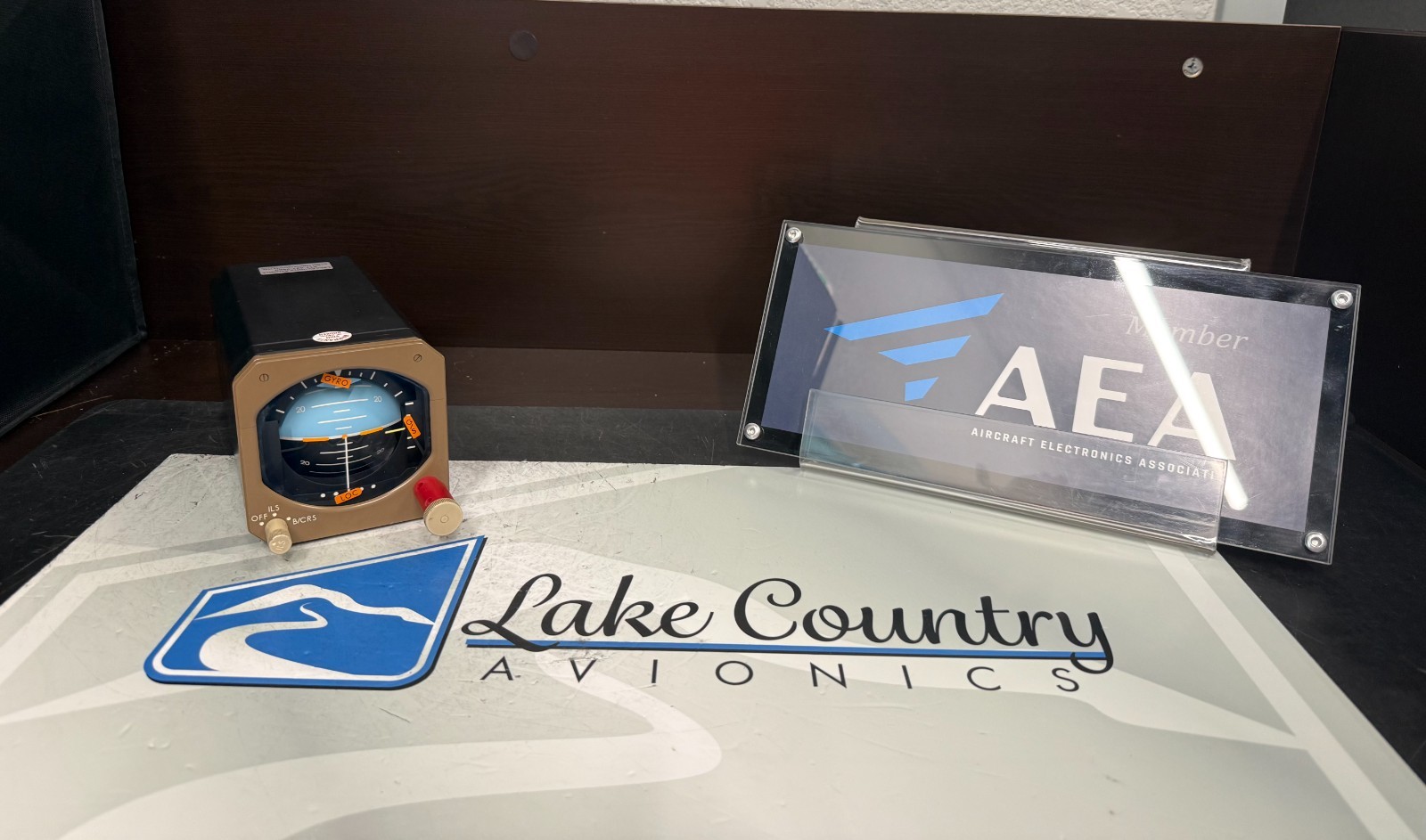 Standby Attitude Indicator S231T110-6 H150AKM1 w/ July 2011 Overhauled 8130