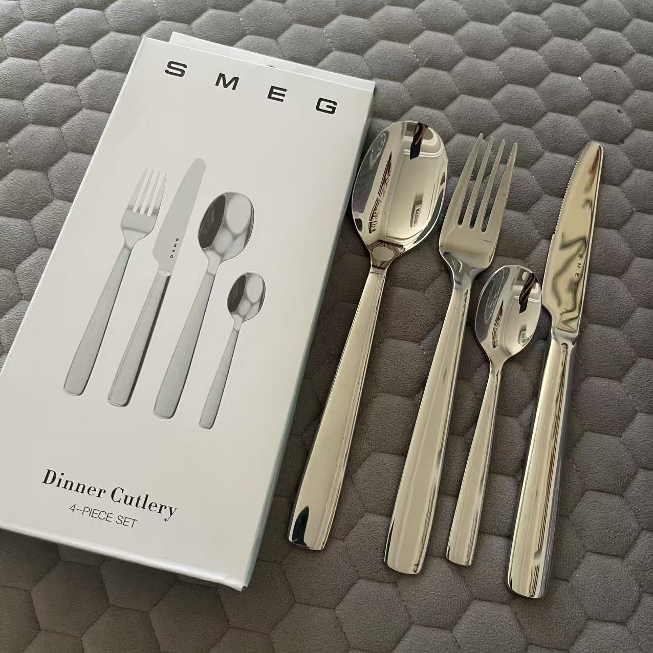 SMEG 4-piece set dinner cutlery stainless steel tableware FREE Shipping