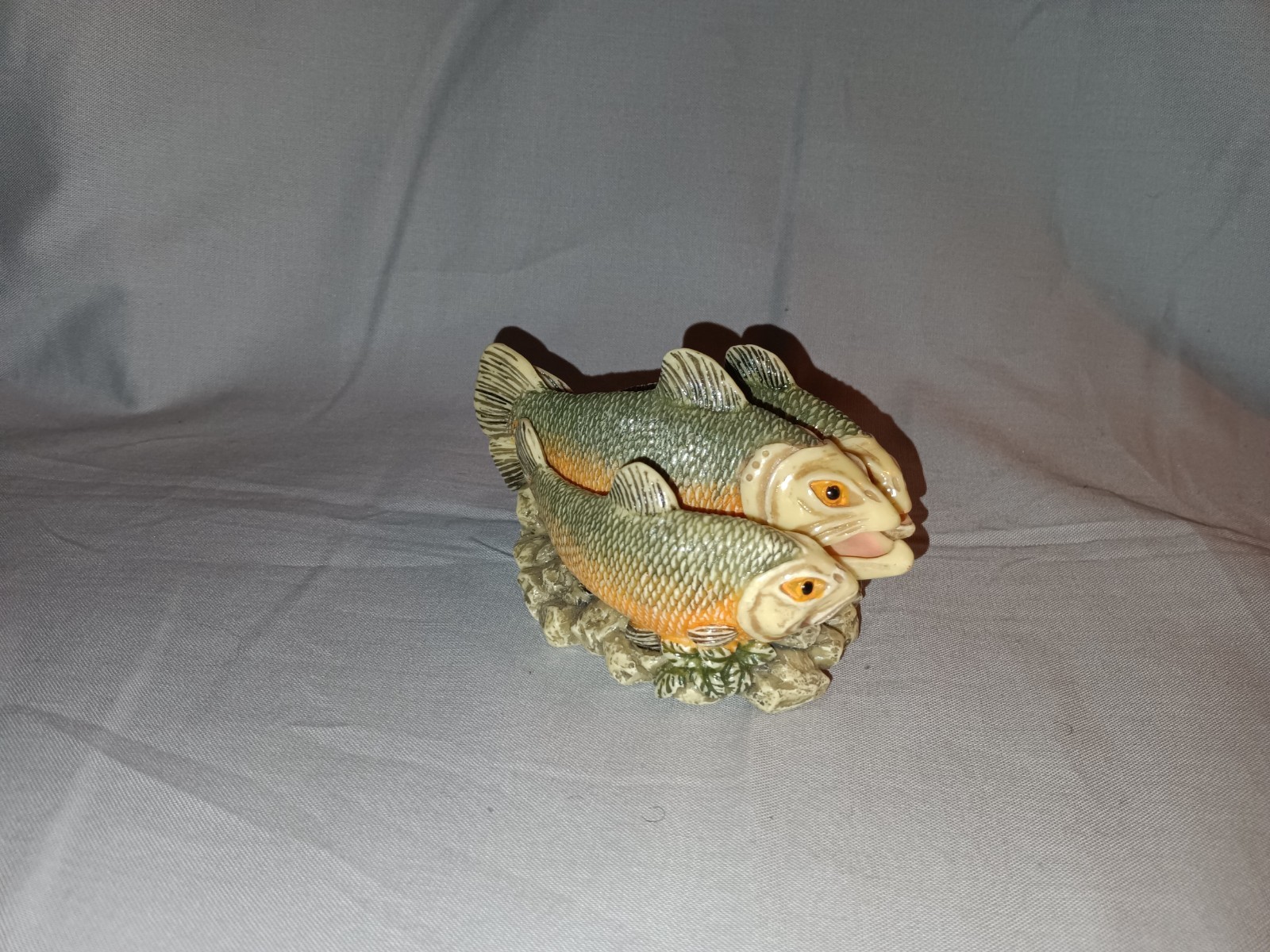 Kai / Coy Fish Trinket Container