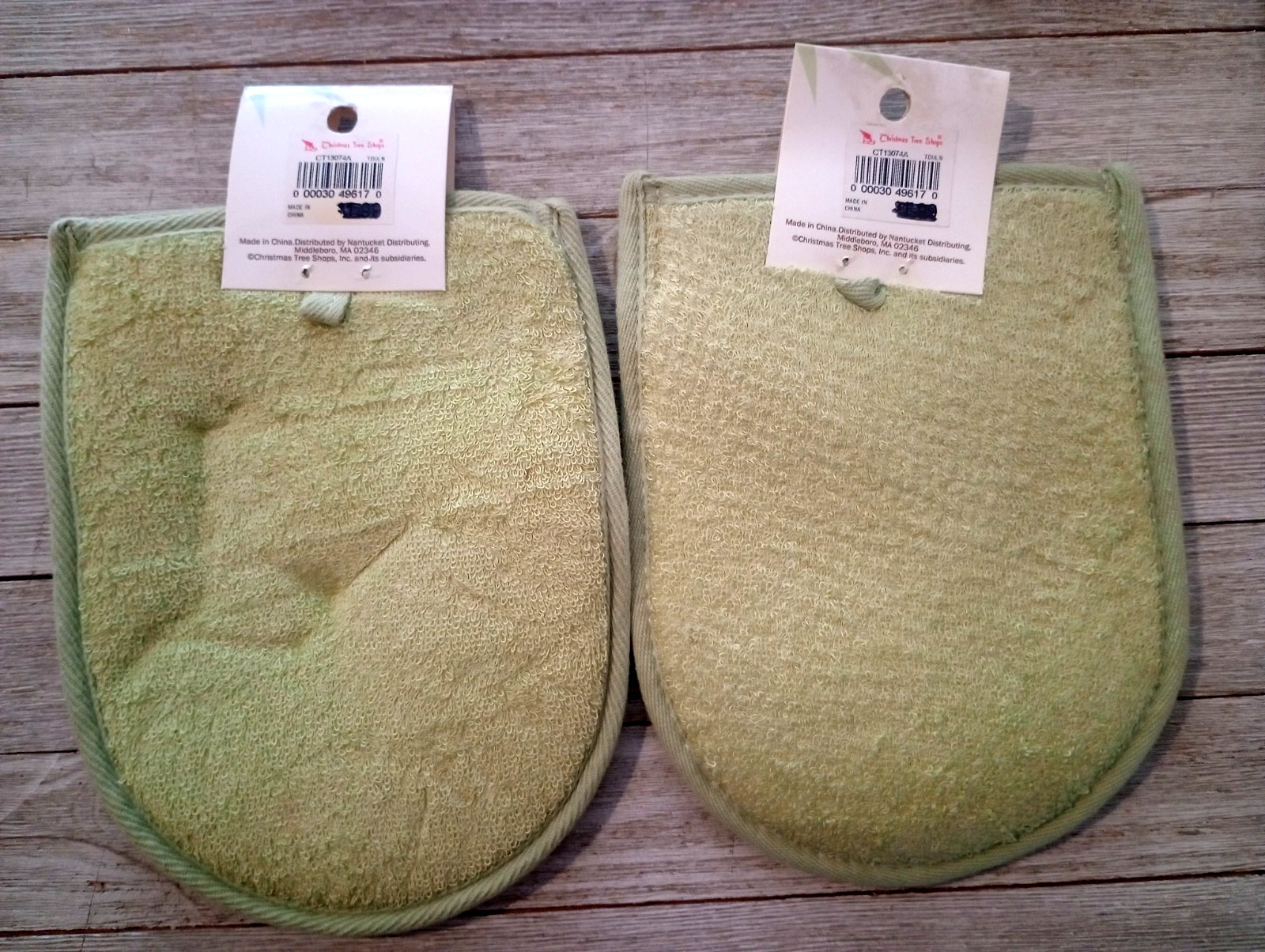 2 Savvy Spa Hand Shower Mitts