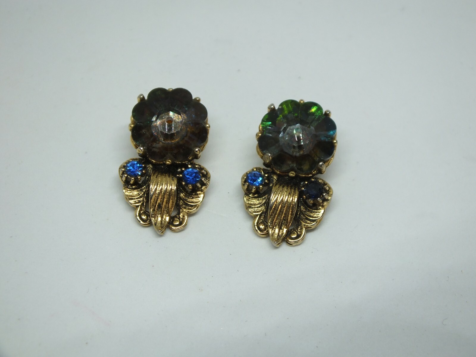 Beautiful Clip Earrings Gold Tone Prong Set Blue Green Rhinestones 1 x 5/8" WOW
