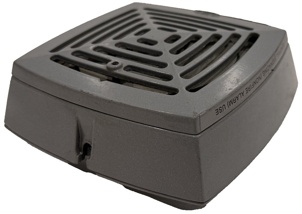 NEW EDWARDS SIGNALING 874-N5 SURFACE HORN 874N5