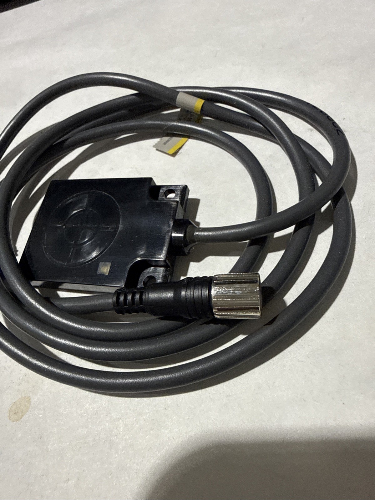 NEW* OMRON E2J-W20MA PROXIMITY SWITCH CAPAACITIVE PROXIMITY SENSOR