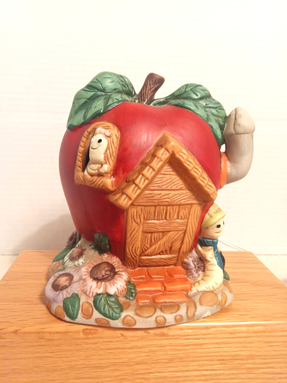 Lamp Night Light House of Lloyd Red Apple Worms Electric Ceramic Cute