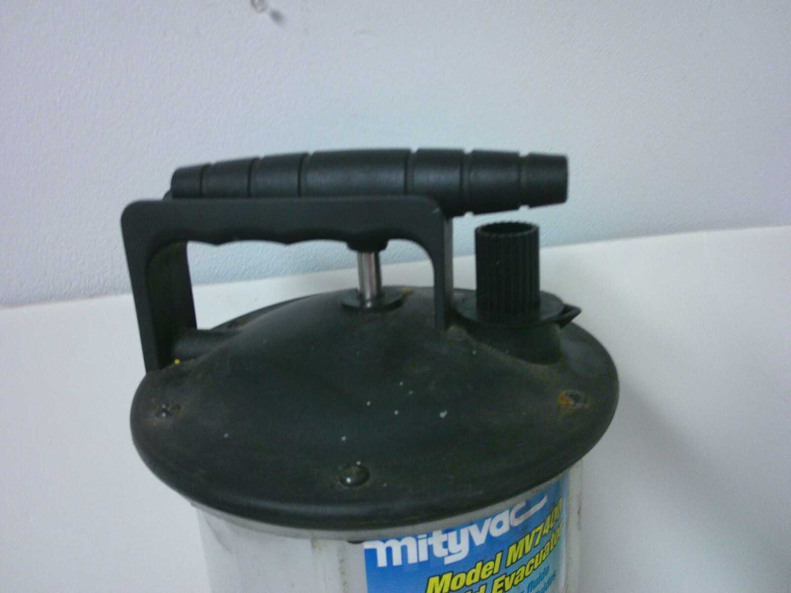 Mityvac Fluid Evacuator Model MV7400