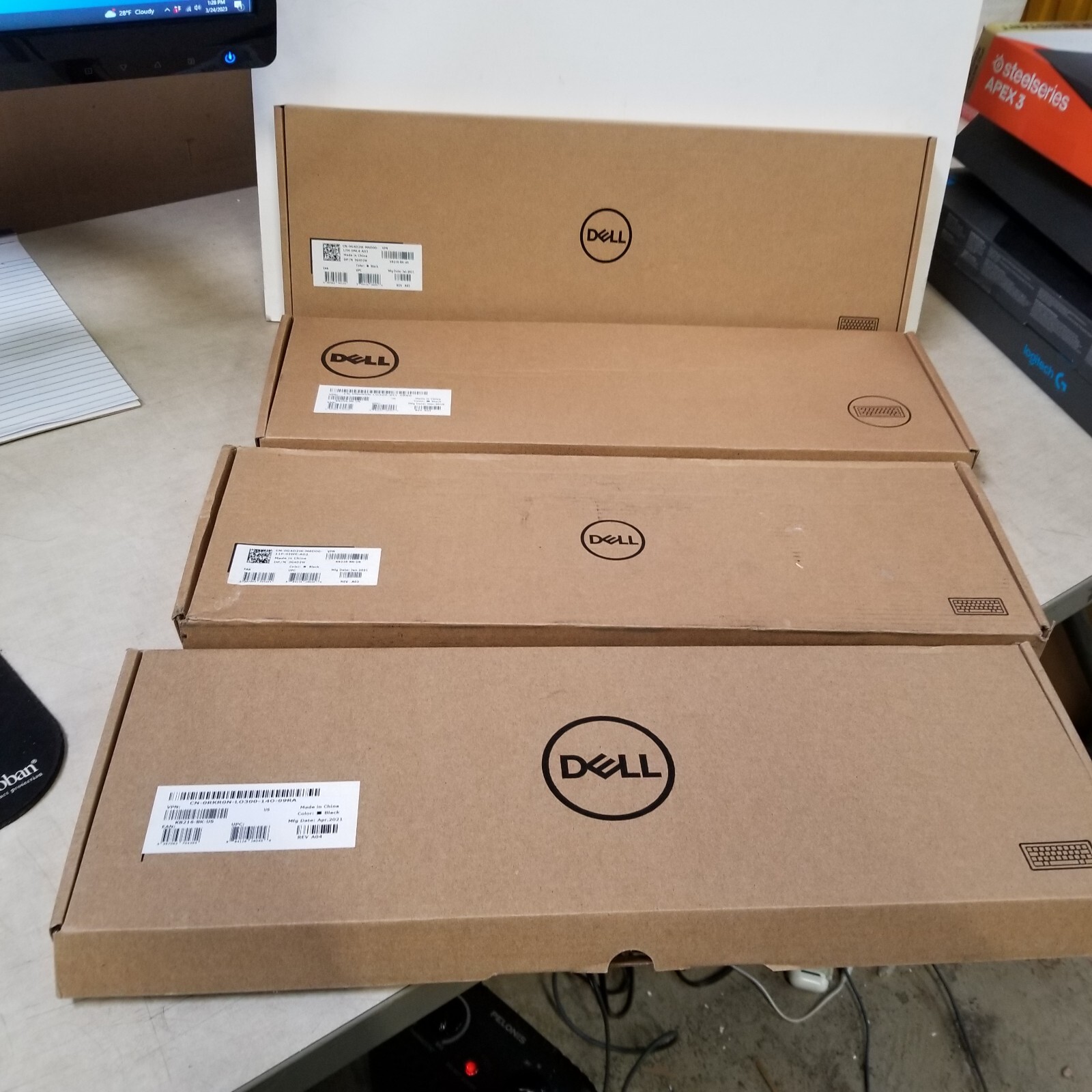 Lot Of 4 Dell KB216 Black Wired Simple Keyboards