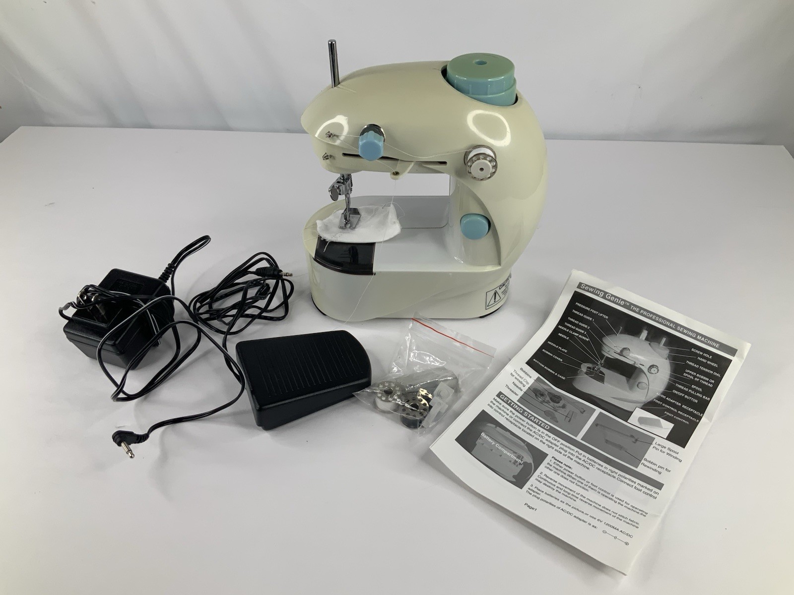 Sewing Genie Mini Sewing Machine Tested/ Working includes accessories