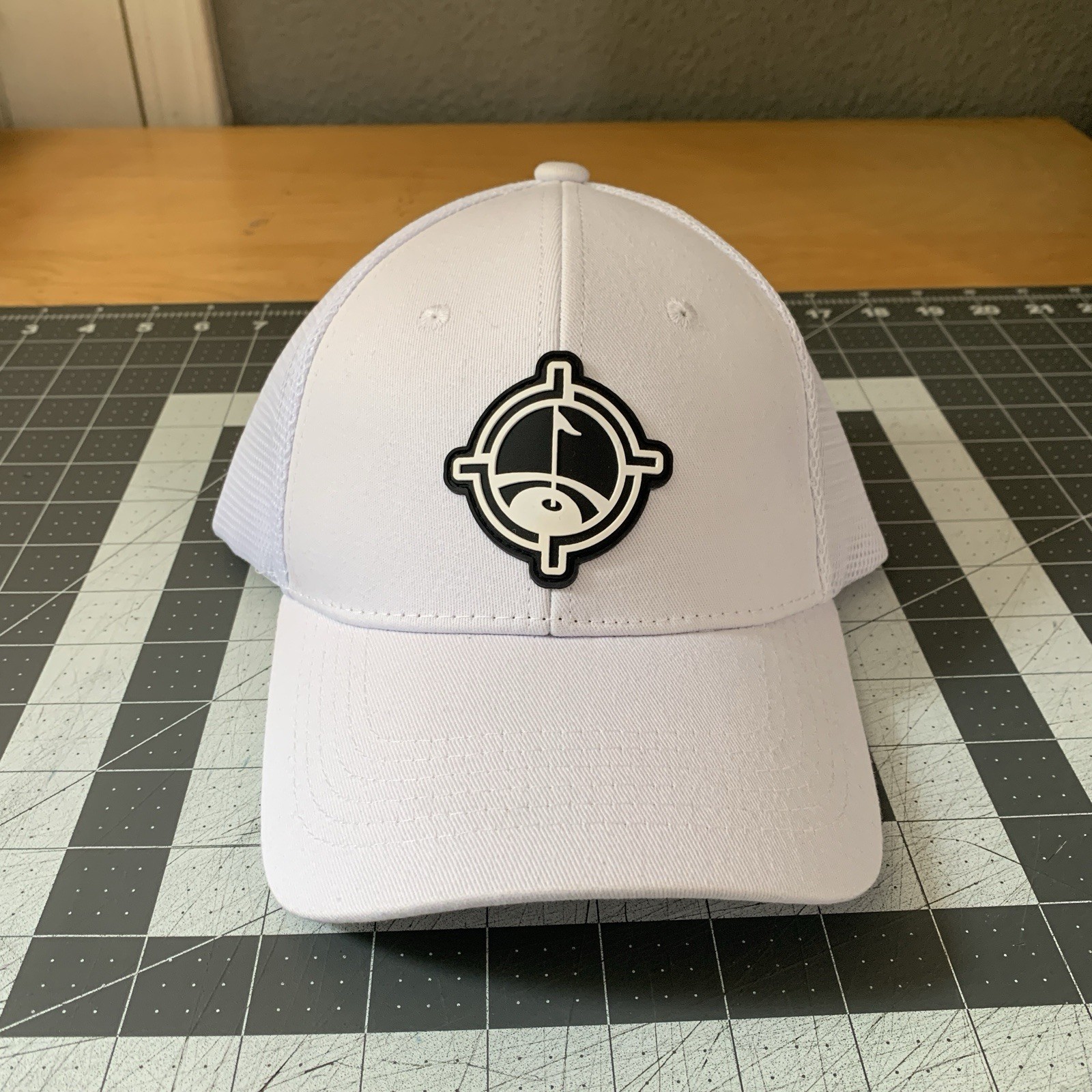 Aiming Fluid Golf Performance Hat Mens OS Snapback TourDry™ System White Preppy