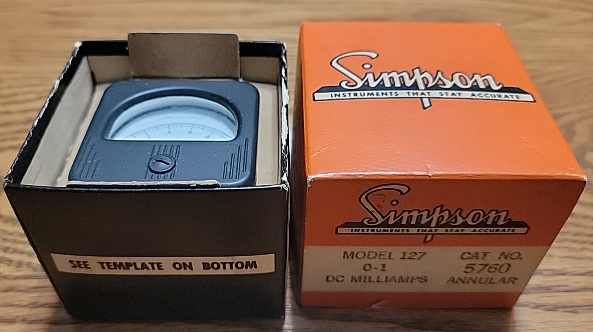Vintage Simpson Model 27 0-1 DC Milliamperes Gauge. New Old Stock.
